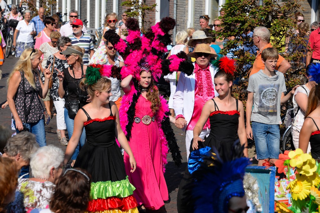 ../Images/Zomercarnaval Noordwijkerhout 075.jpg